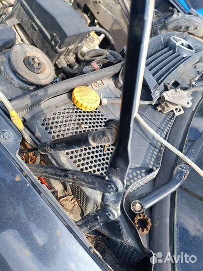 Петля капота Опель Вектра б