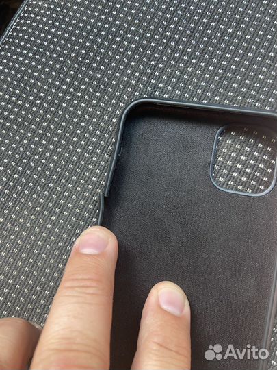 Чехлы iPhone 11