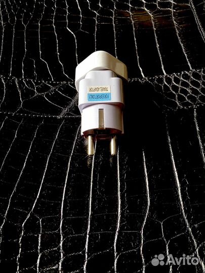 Адаптер питания, зарядка Apple для iPhone и пр