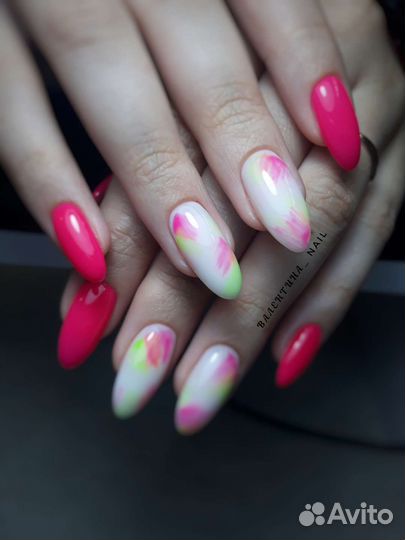 Мастер маникюра и педикюра