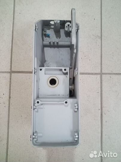 Редуктор автоматических ворот Nice 345х125х110мм