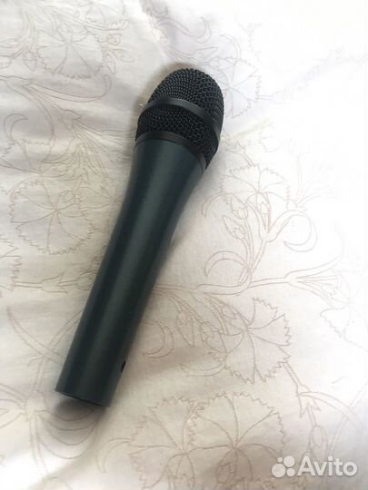 Динамический микрофон