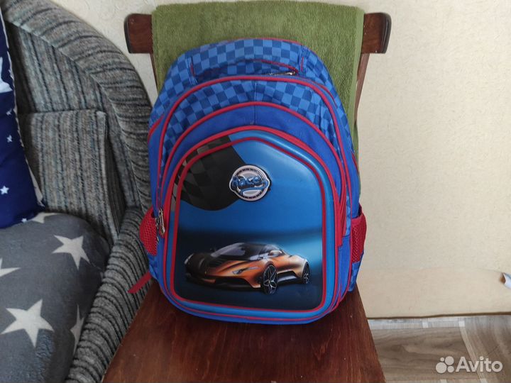 Рюкзак школьный отдам