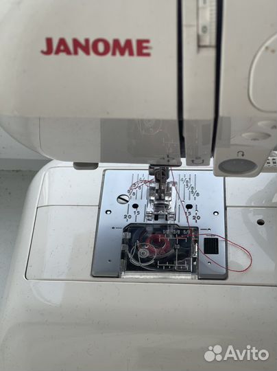 Швейная машина Janome Decor Computer 50