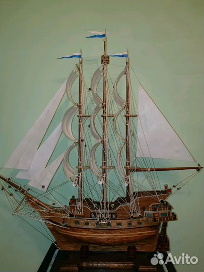 Модель корабля