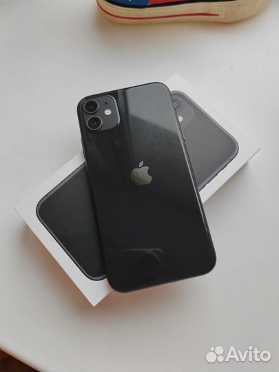 iPhone 11, 64 ГБ