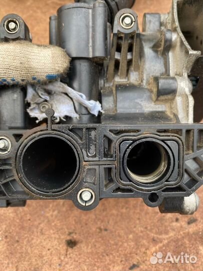 Водяной насос с термостатом (Skoda Octavia A7