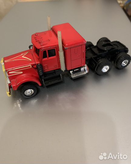 Модель грузовика Kenworth Кенворт