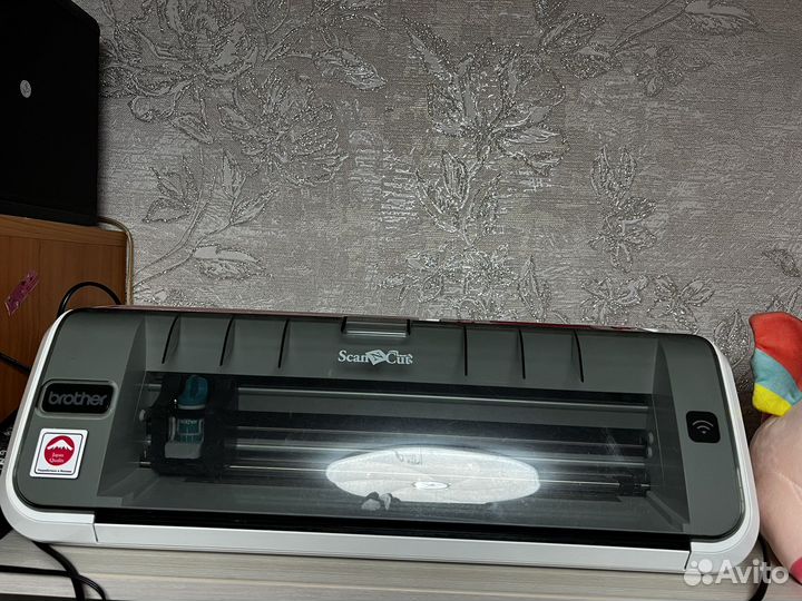 Режущий плоттер Brother ScanNCut CM700