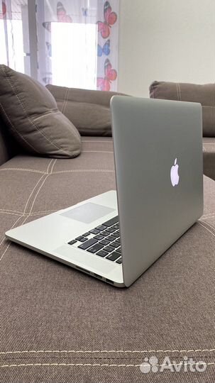Apple MacBook Pro 15 2015 16/512 2.8 R9