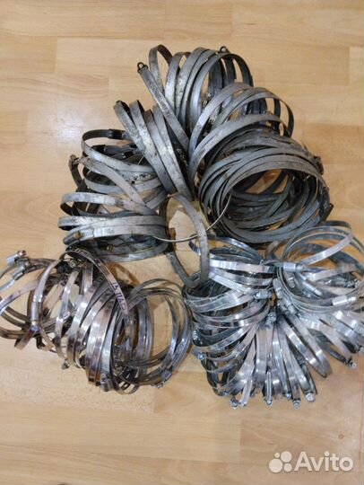 Хомут для труб