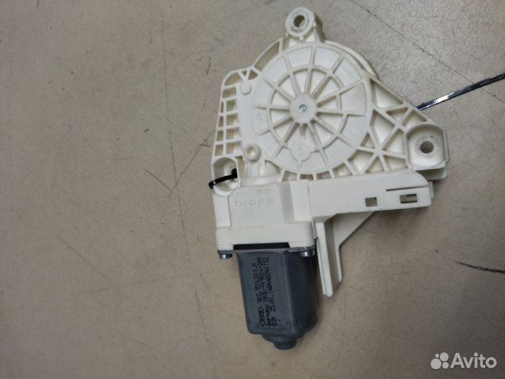 Моторчик стеклоподъемника задний левый Audi A6 C7