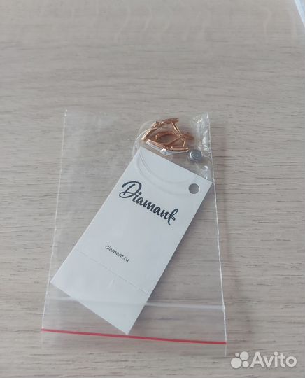 Серебряные серьги с бриллиантом новые diamant