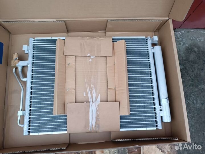 Радиатор кондиционера Kia Sportage 3 с 2010 года