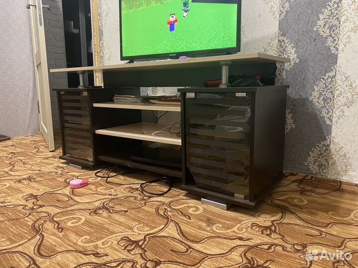 Тумба под телевизор