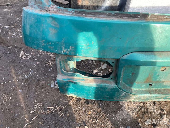 Дверь багажника toyota ipsum