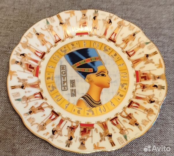 Декоративная тарелка 