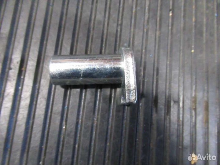 Палец тяги рулевой komatsu 11,8t 20-21