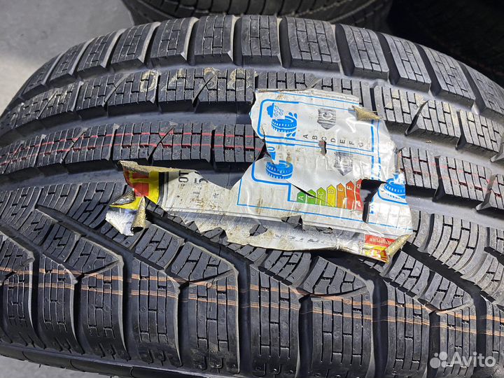 Pirelli Winter Sottozero 240 Serie II 255/40 R19 110V