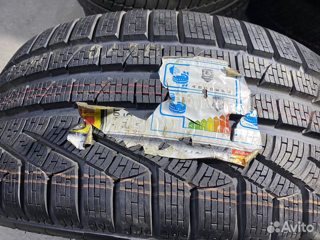 Pirelli Winter Sottozero 240 Serie II 255/40 R19 110V