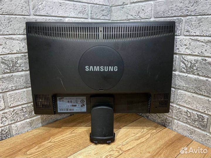 Монитор Samsung LS19mynkbz EDC