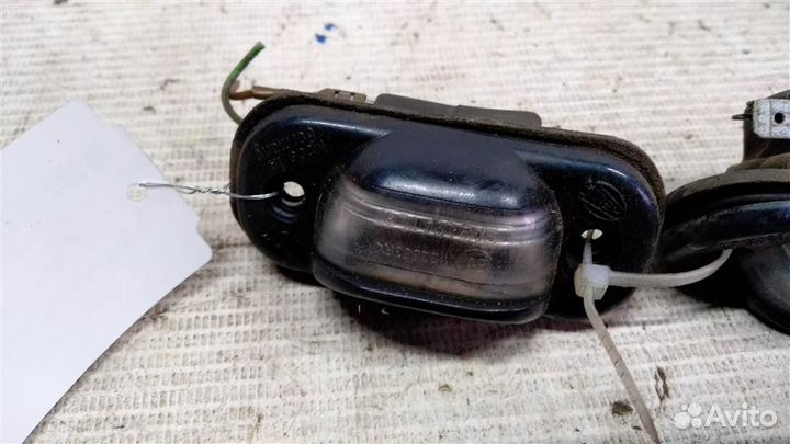 Фонарь подсветки номера Audi 80 B4 91-94г