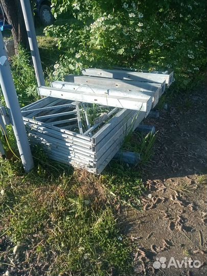 Металлический заборчик