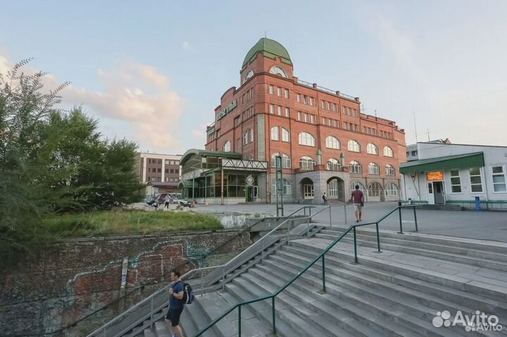 Фотоаппарат Canon 400D body с батарейным блоком