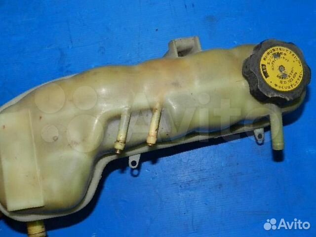 Бачок Toyota Cavalier