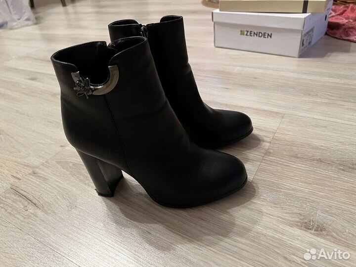 Сапоги женские