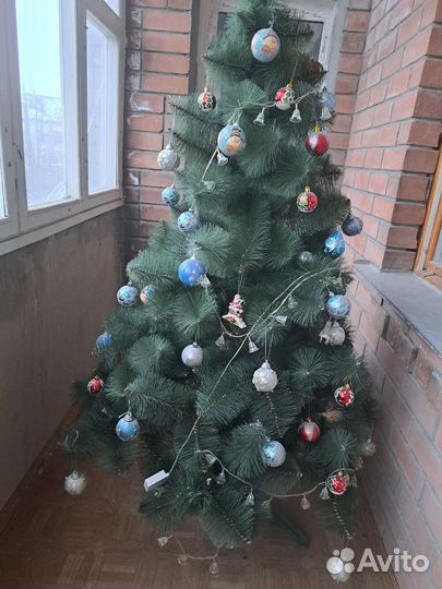 Елка искусственная