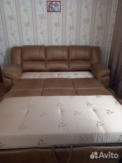 Диван и кресло новые
