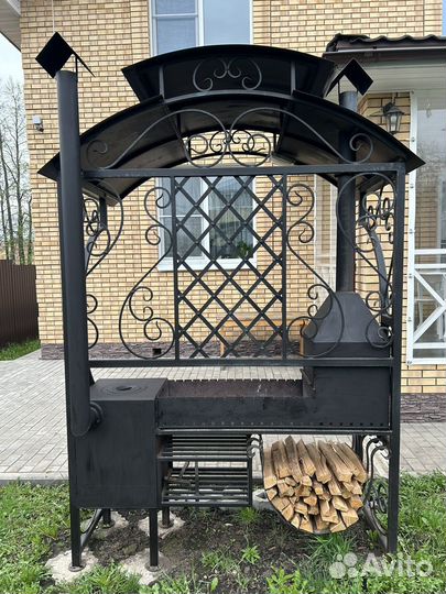 Мангал с печью под казан и крышей