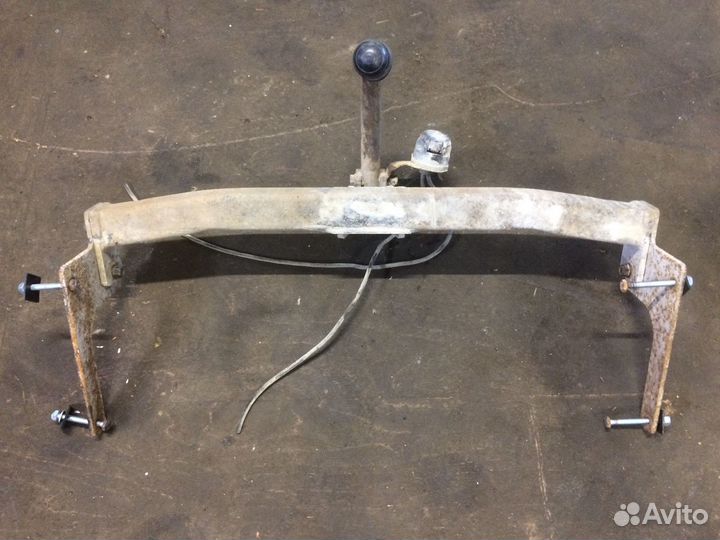 Прицепное устройство, фаркоп Renault Duster 1