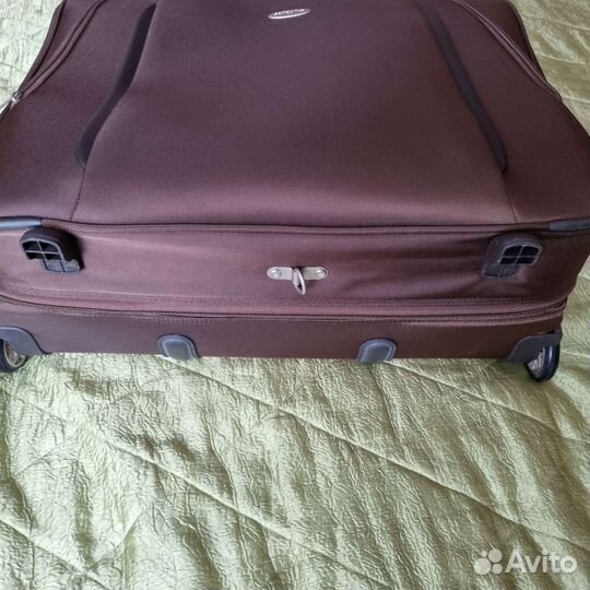 Samsonite Чемодан на колесах новый
