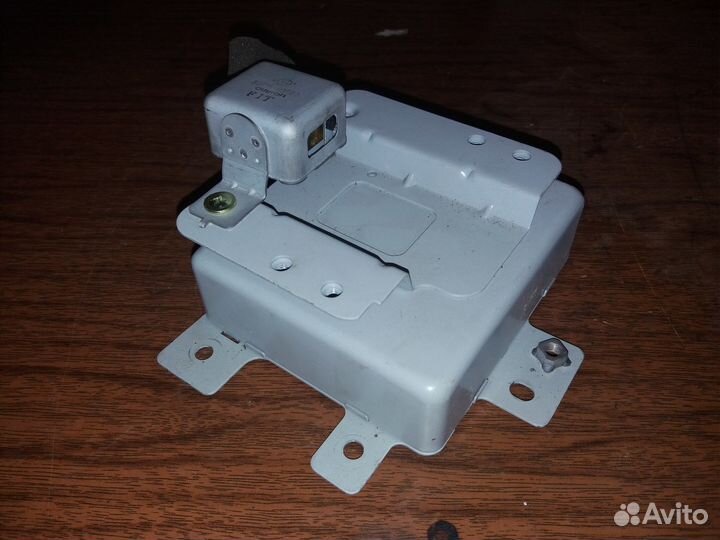 Блок управления сигнализацией 8712009121 SsangYong