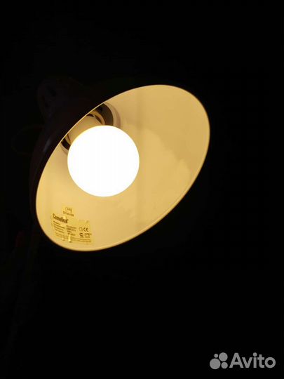 Лампа настольная