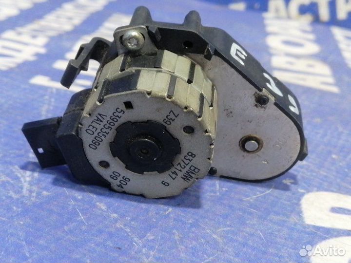 Моторчик заслонок отопителя Bmw E39 седан 2001