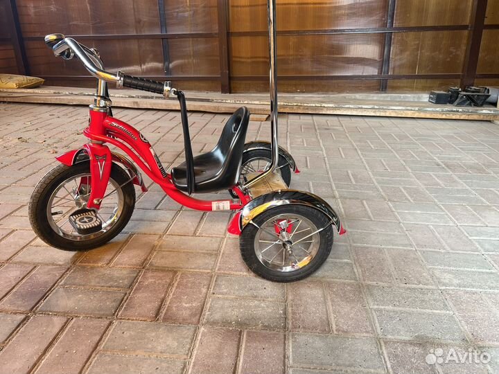 Велосипед трехколесный Schwinn детский