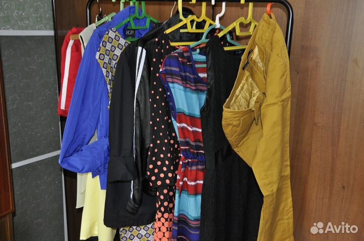 Пакет одежды для девушки или подростка