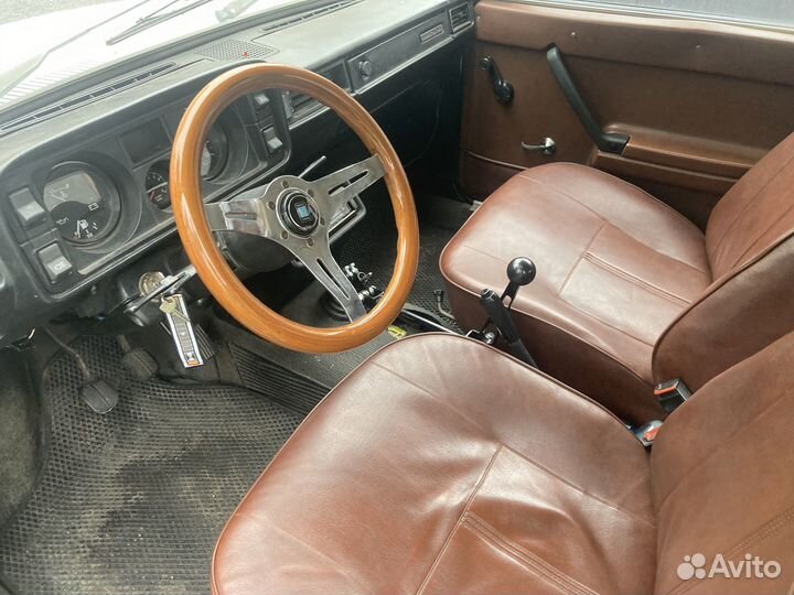 ВАЗ 2105 1.3 МТ, 1984, битый, 42 044 км