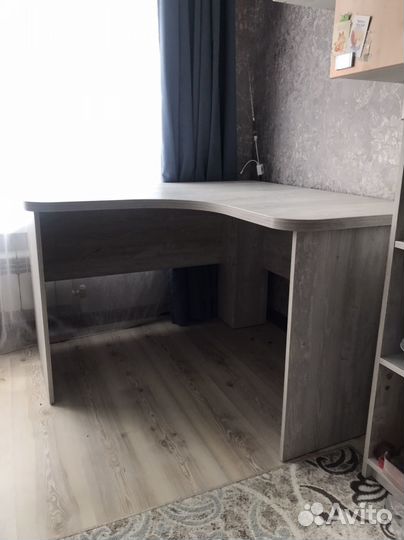 Угловой письменный стол бу