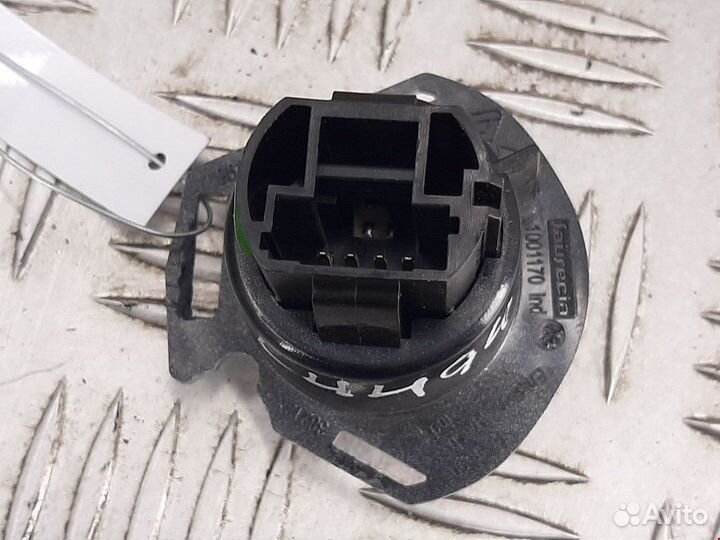 Кнопка запуска двигателя Renault Laguna 3 2008