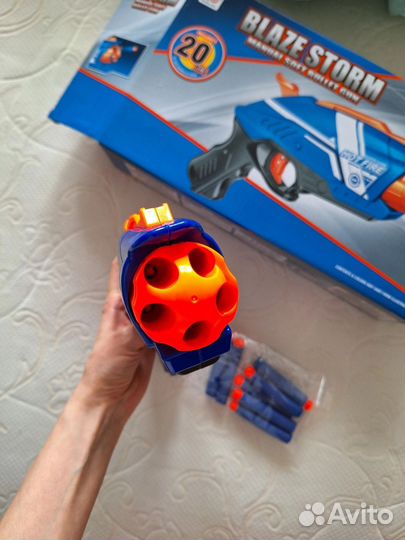 Игрушечный пистолет