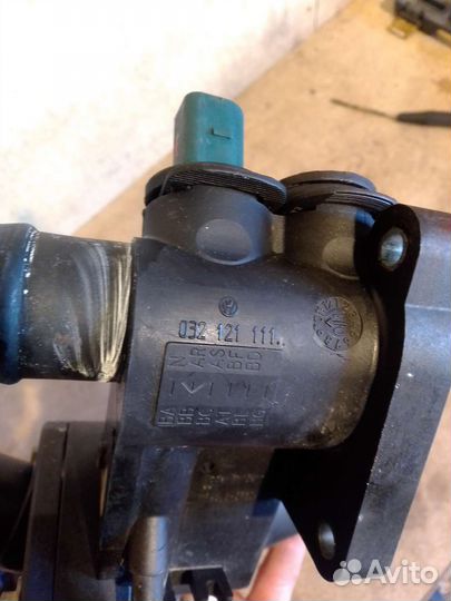 Корпус термостата Skoda Octavia A5. 1.4 л