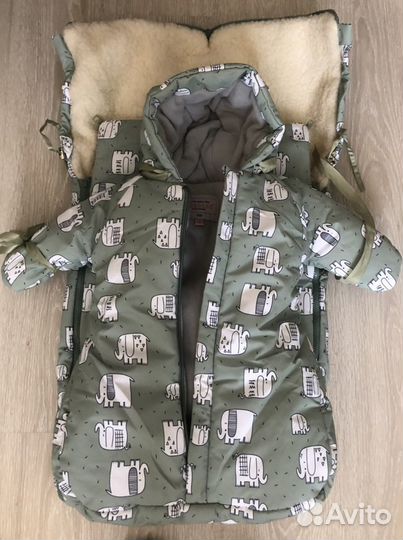 Конверт с комбинезоном на выписку