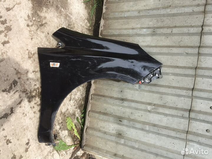 Крыло переднее правое Opel corsa d