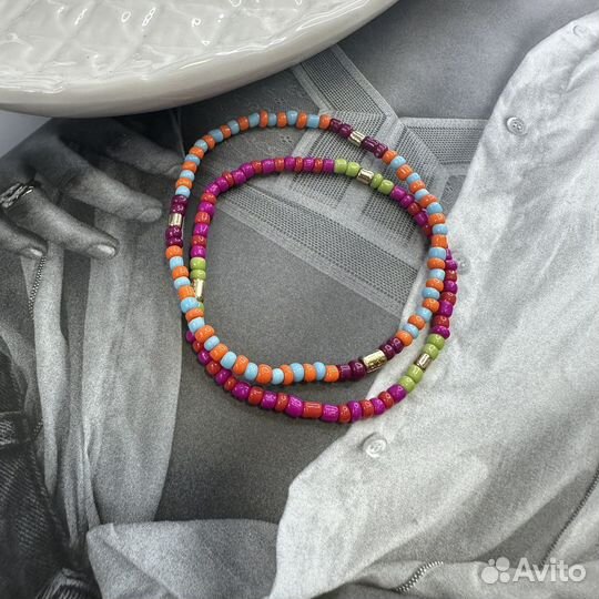 Браслет Roxanne Assoulin бусины на резинке