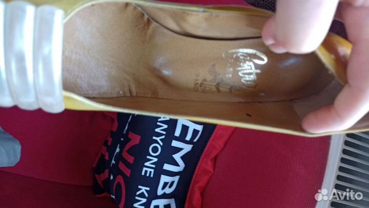 Пара туфель винтаж 60 е Европа