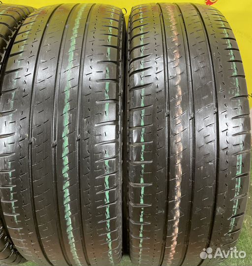 Michelin Agilis 235/65 R16C 115R